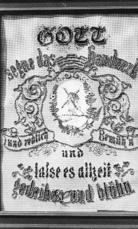 Wermsdorf-Luppa. Windmühlengehöft? Stickbild mit Mühlendarstellung