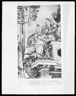 Allegorische Gruppe - Caritas und Fortuna?