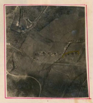 Foto über den Ausbau einer feindlichen Batterie-Stellung bei Moulins (Luftbild)
