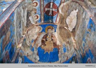 Die Ausmalung der Sankt Nikolauskirche : Thronende Madonna mit Kind und Erzengeln