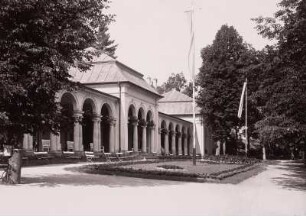 Bad Brambach, Kurpark : Bad Brambach. Kurpark. Badeplatz mit Wandelhalle