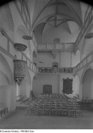 Torgau. Schloß Hartenfels (16. Jh.), Schloßkirche (1543/1544), Inneres mit Kanzel und Emporen