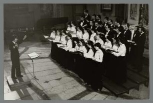 Thüringischer Akademischer Singkreis : Thüringischer Akademischer Singkreis in der Kreuzkirche in Dresden