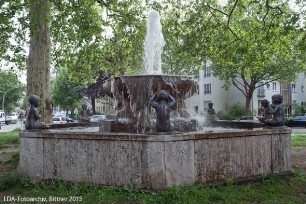 Tempelhof-Schöneberg, Barbarossaplatz