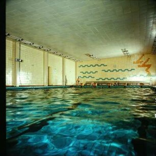 Hallenschwimmbad
