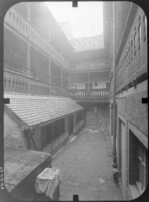 Meißen-Altstadt, Burgstraße 8. Wohnhaus mit Laden (um 1600). Hofansicht