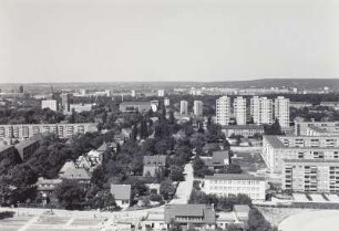 Dresden. Blick von den Wohnhochhäusern in Zschertnitz zur Innenstadt