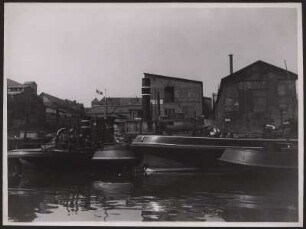 Boote am Binnenhafen Duisburg-Ruhrort