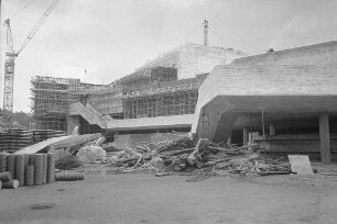 Neubau des Badischen Staatstheaters am Ettlinger Tor