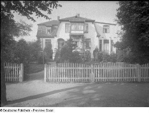 Nienhagen, Strandstraße 30. Wohnhaus (um 1905)