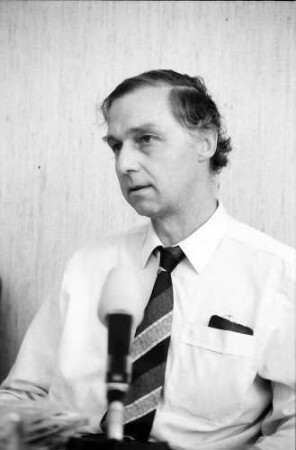 39. Tagung 1989 Chemiker; Pressekonferenz: Robert Huber