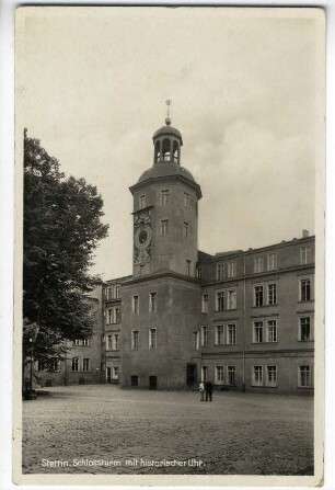 Stettin. Schlossturm mit historischer Uhr.