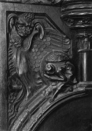 Wange S II B: Geflügelter Drache