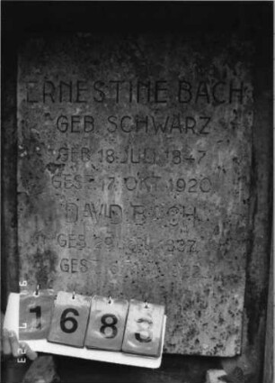Grabstein 1688 [Hahn S. 36 Grab-Nr. 2473/74]: Grabstein 1688 (Detailaufnahme) [Hahn S. 36 Grab-Nr. 2473/74]