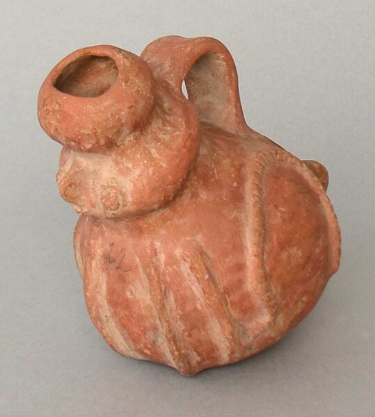 Clay vessel