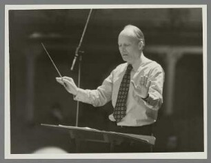 Witold Lutoslawski : Portrait des Dirigenten Witold Lutoslawski in der Komischen Oper Berlin