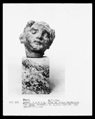 Tête de Génie Funéraire