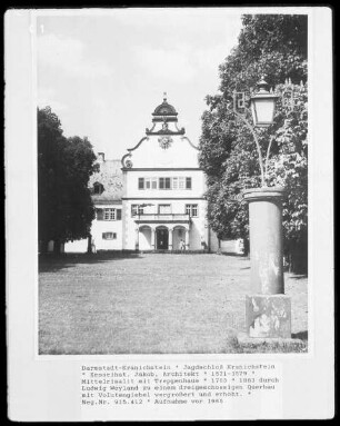 Ehemaliges Jagdschloss Kranichstein — Mittelrisalit mit Treppenhaus