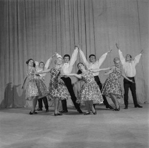 Staatliches Ensemble für sorbische Volkskultur. Auftritt der Tanzgruppe