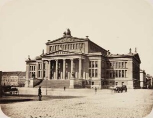 Gendarmenmarkt mit Schauspielhaus (heute Konzerthaus)