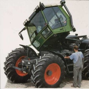 Fotografie: Traktor, Allradtraktor, Systemtraktor, Kabine, Service & Reparatur