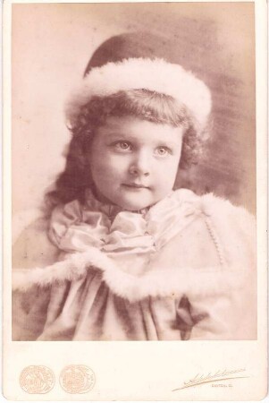 Foto Portrait eines kleinen Mädchens