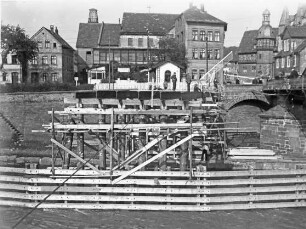 Bau einer Weserbrücke in Höxter