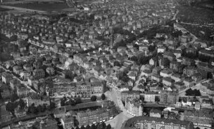 Dresden-Löbtau. Ansicht von Südosten gegen Friedenskirche. Luftbild-Schrägaufnahme