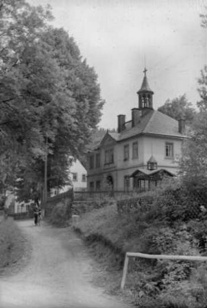 Schulgebäude im Werkel
