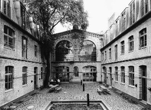 Mietshaus & Werkstatt; Berlin, Mitte