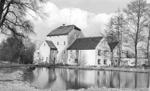 Ralbitz-Rosenthal-Cunnewitz. Ehem. Wassermühle, Ansicht über den Teich