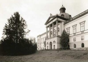 Topoľčianky. Palais Rákóczy (1662). Gartenansicht
