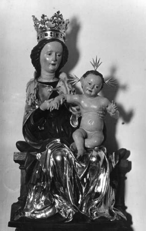 Thronende Madonna