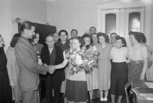 Kurt Krenz mit Kollegen des Sorbischen Kultur- und Volksbildungsamtes : Kurt Krjeńc ze sobudźěłaćerjemi Serbskeho Zarjada : Bautzen / Budyšin