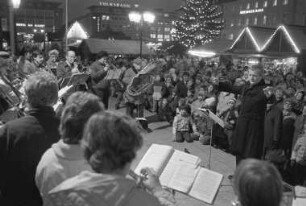 13. Karlsruher Weihnachtsmarkt (Christkindlesmarkt) auf dem Marktplatz
