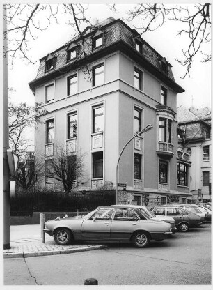 Frankfurt, Zeppelinallee 15