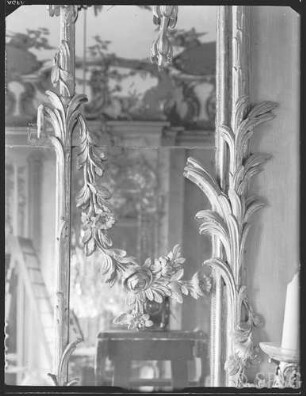Potsdam, Neues Palais, Friedrichwohnung, Konzertzimmer, R.: 211:Deatil des Spiegels des Südwand.
