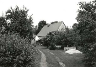 Medingen, Hauptstraße 2. Wohnhaus (altes Pfarrhaus) (um 1650). Gartenansicht
