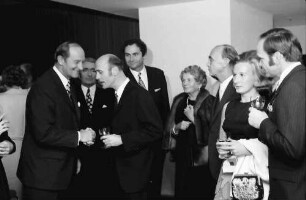 Freiburg: Kongresshaus Freiburg; Ministerpräsident Filbinger; Gruppe