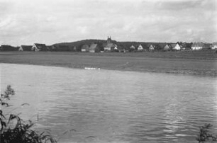 Sigmaringendorf : Blick über die Donau auf Sigmaringendorf