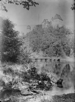 Deutschland. Schleiz. Schloss Burgk. Ansicht von Nordosten über die Saale