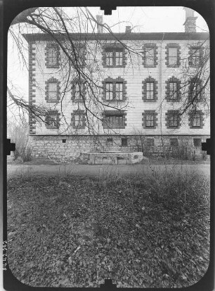 Meiningen, Schloßplatz 1. Schloß Elisabethenburg (1682-1692). Corps de logis von Nordwest (Teilansicht)