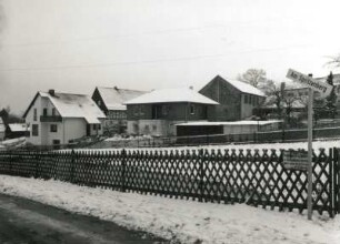 Malschendorf. Am Spritzenberg. Ansicht mit Dorfteich