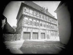 Beguninenkloster; gotische Pforte