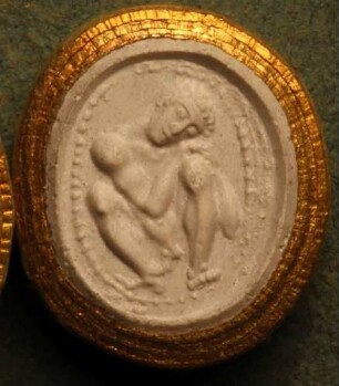 Trauernder Hermaphroditos (Daktyliothek, Erstes Mythologisches Tausend)