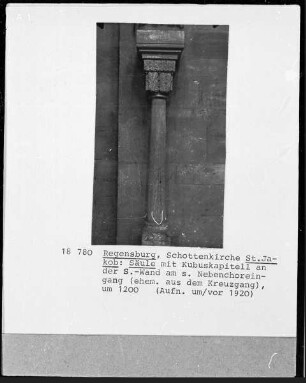 Säule mit Kubuskapitell