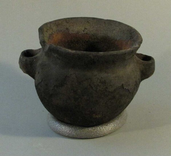 Clay vessel