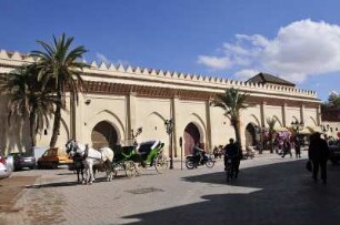 Moschee in der Kasbah : Aussenansicht der El-Mansour Moschee in der Altstadt von Marrakesch, aufgenommen am 04.11.2008