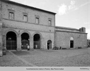 Palazzo Bourbon del Monte, Sovana di Sorano