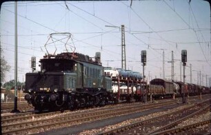 Kornwestheim Südwest Auzsfahrt Gleis 110 Lok 194 195